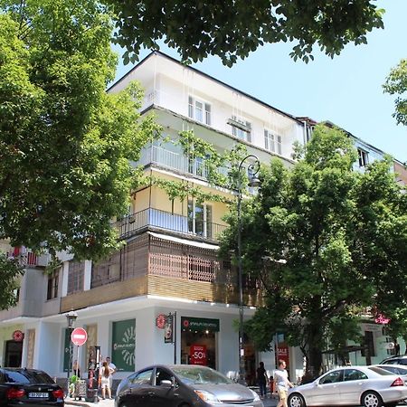 Oldbatumi Apartment Екстериор снимка