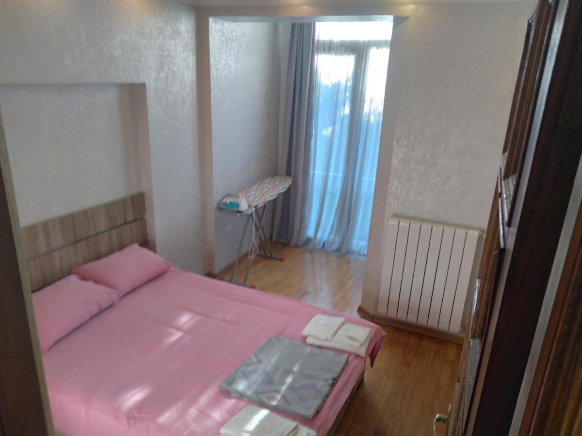 Oldbatumi Apartment Екстериор снимка