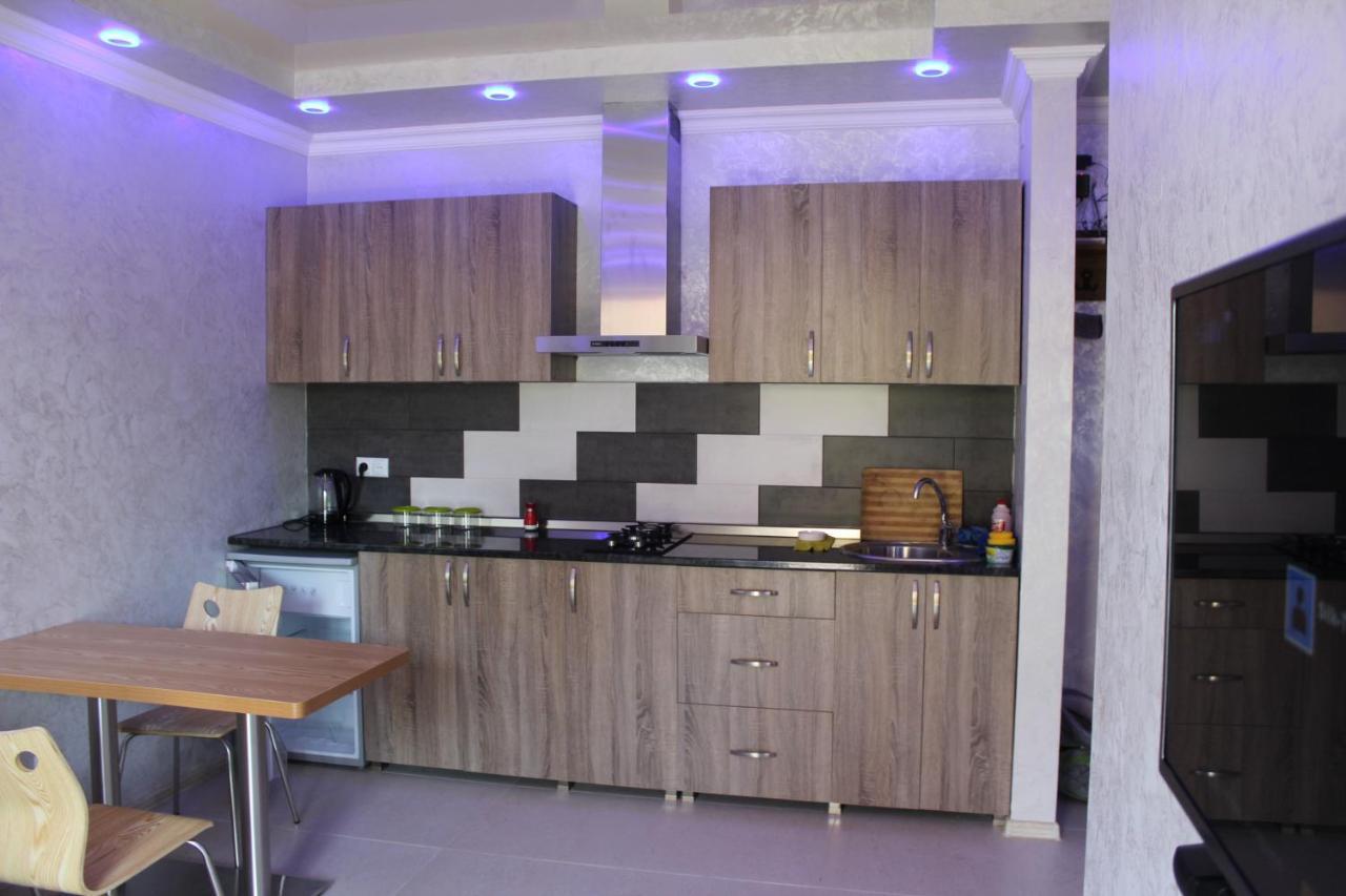 Oldbatumi Apartment Екстериор снимка